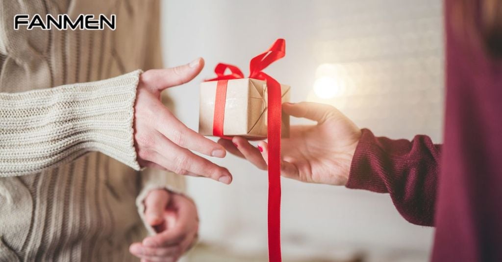 Bí quyết chọn quà tặng tâm lý cho nam 20 tuổi