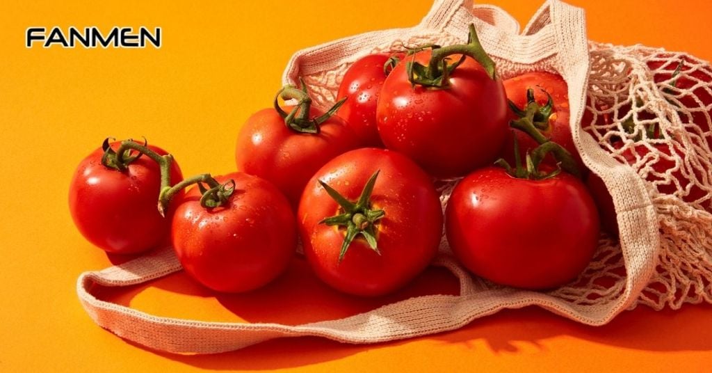 Làm trắng da tay bằng cà chua