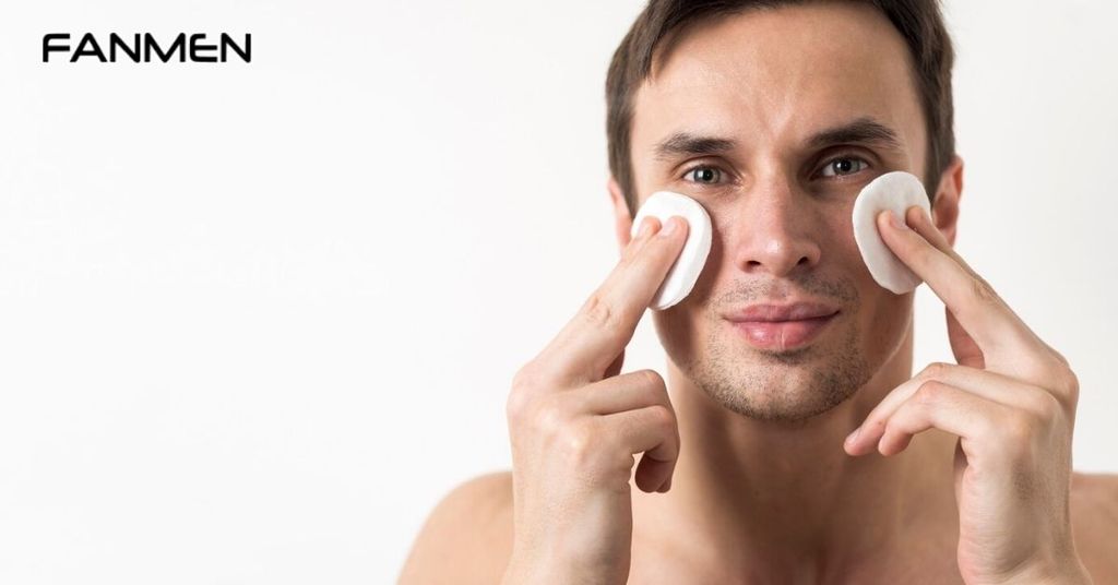 Cách sử dụng nước hoa hồng trị mụn chuẩn nhất