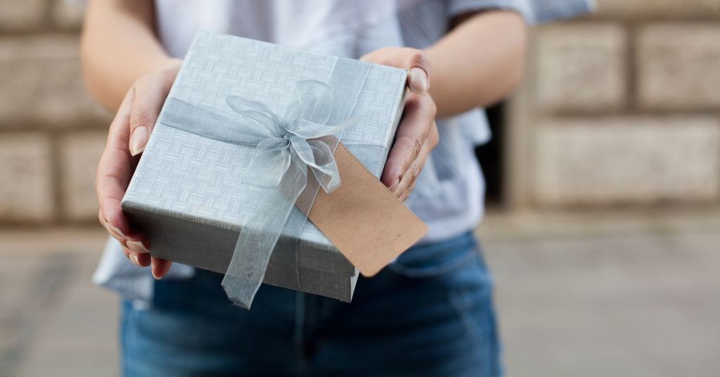 Có nên tặng quà cho vào ngày Quốc Tế Đàn Ông 19/11?