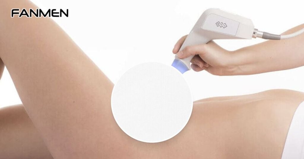 Điều trị thâm vùng kín nam bằng laser