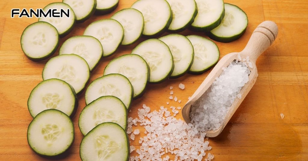 Dưa chuột và muối
