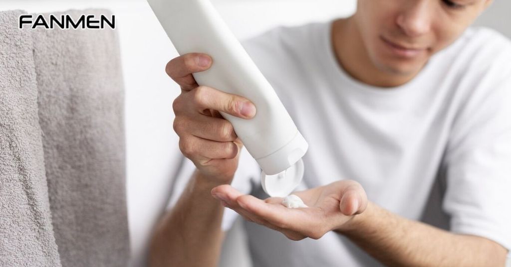 Đừng quên sử dụng kem chống nắng