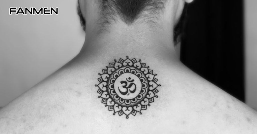 Hình xăm chữ Om 3