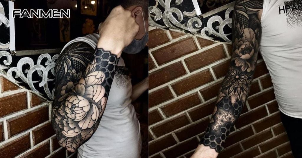 Hình xăm hoa mẫu đơn đen trắng 7