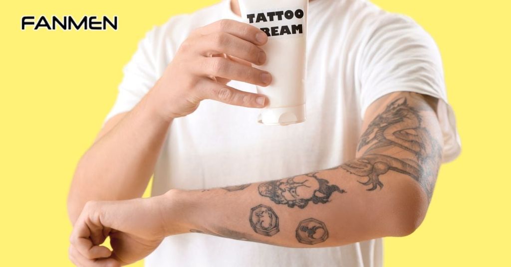 Mẹo chăm sóc sau khi xăm cho nam giới