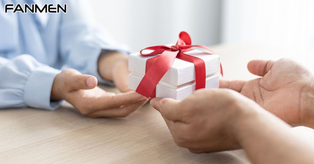 Những điều cần lưu ý khi tặng quà cho nam Kim Ngưu
