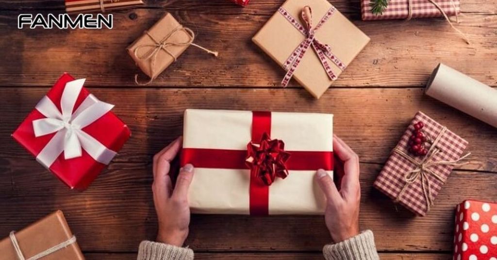 Tặng quà sinh nhật cho bạn trai làm công an