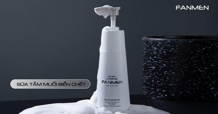 sữa tắm trị mụn lưng cho nam