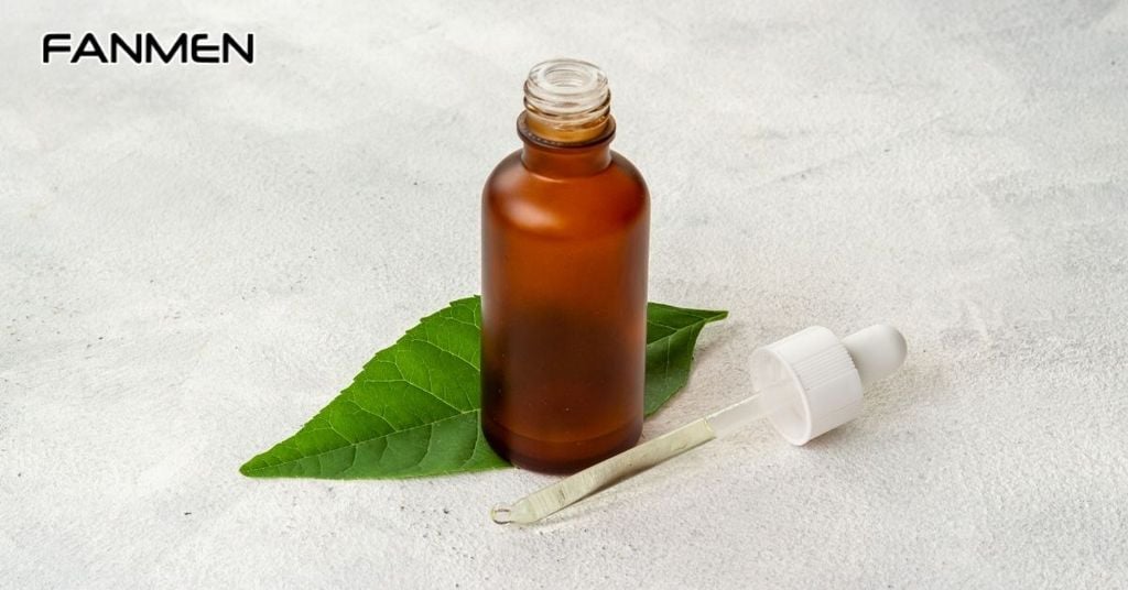 Cách trị mụn tuổi dậy thì bằng tinh dầu tràm trà