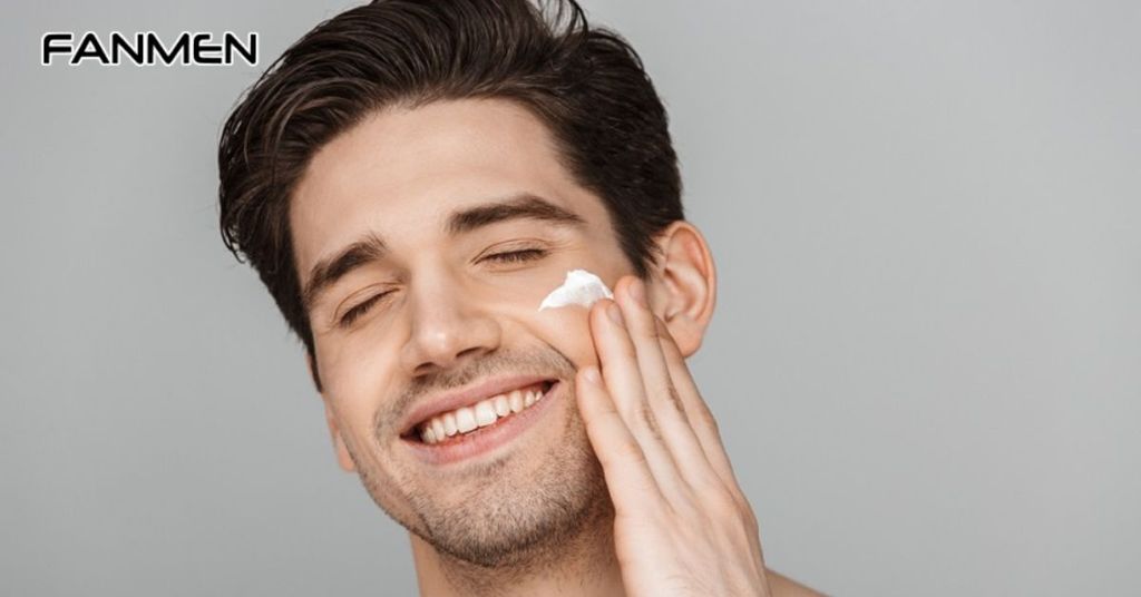 Trị mụn cám nam giới với Retinoids