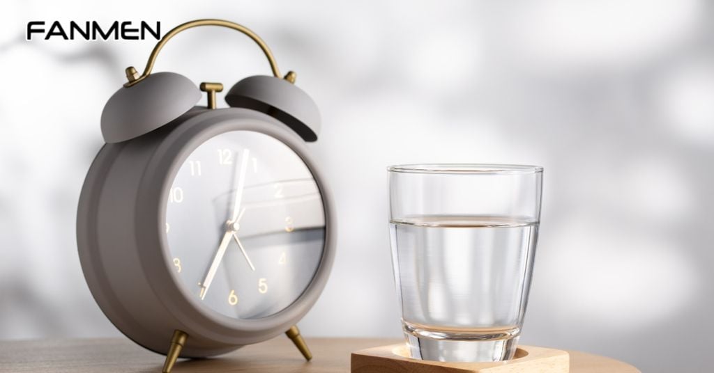 Uống đủ nước mỗi ngày