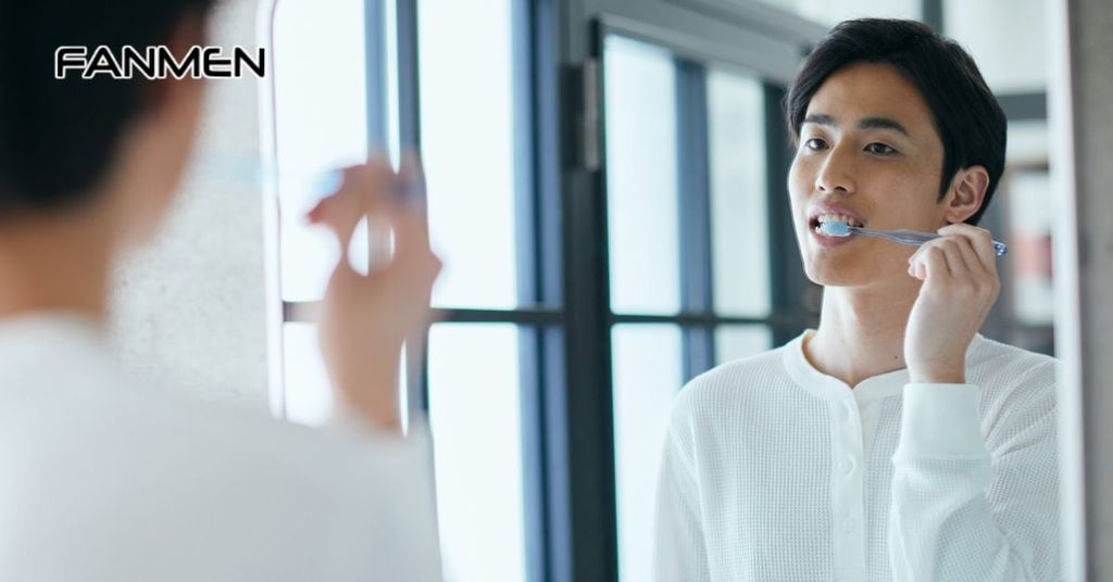 Vệ sinh răng miệng sạch sẽ trước khi đi ngủ