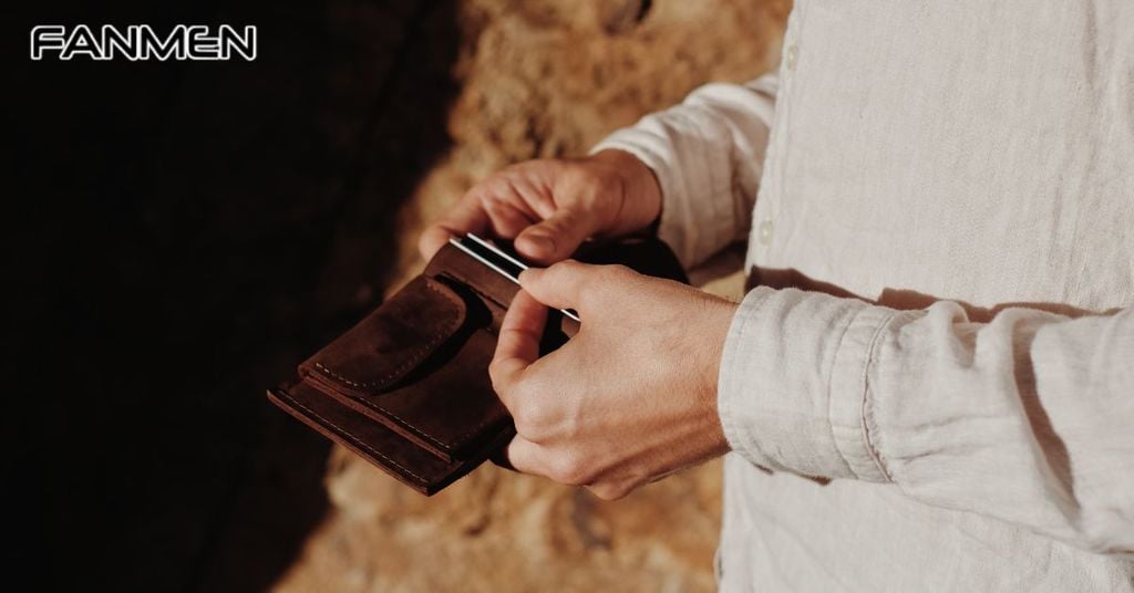 tặng quà cho con trai trong lớp